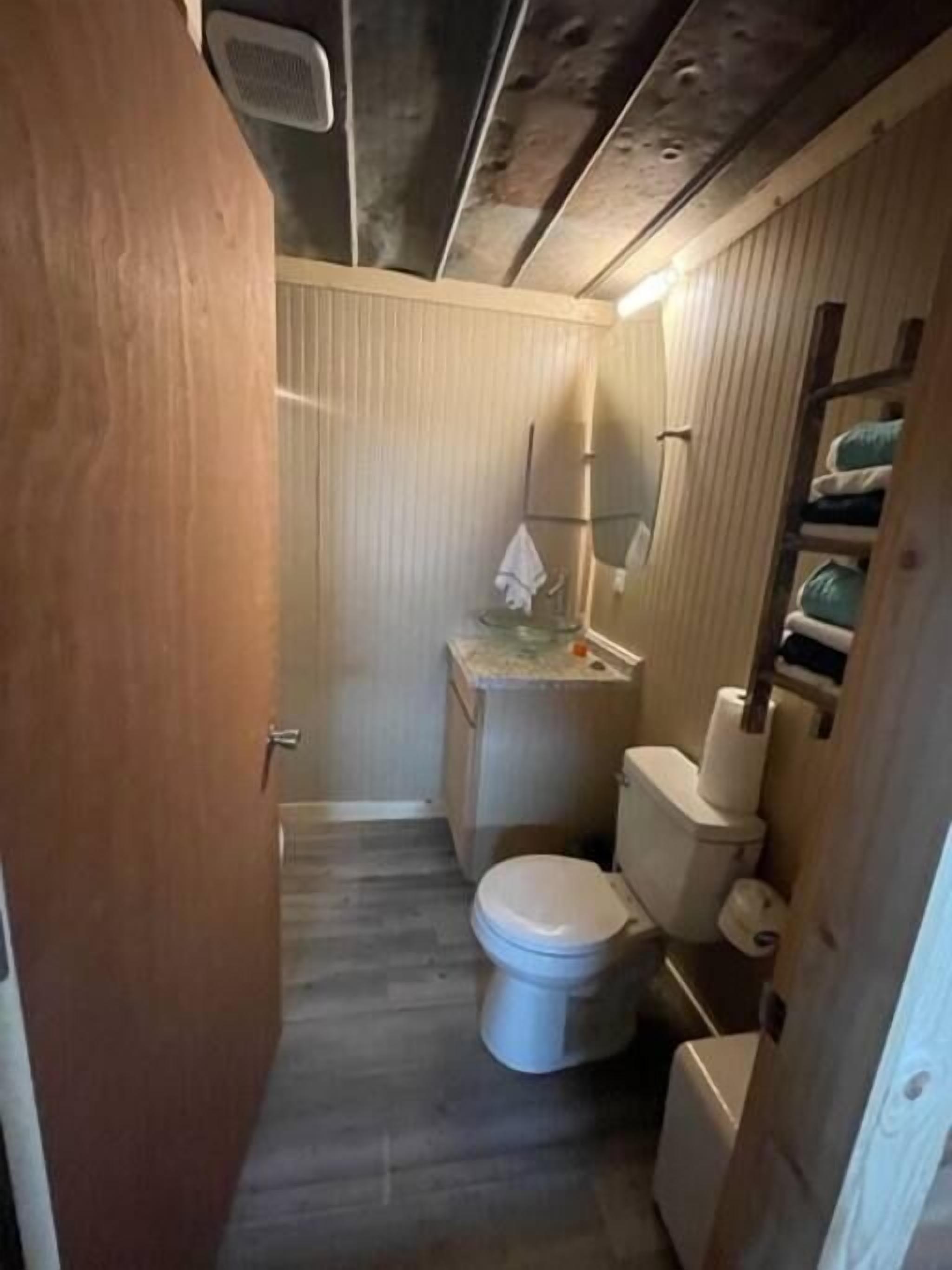 Fishing Cabin on O.H. Ivie