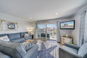 TV, DVD player - Newport Bay 5 by Seaside Vacations & Sales (Ocean City)
