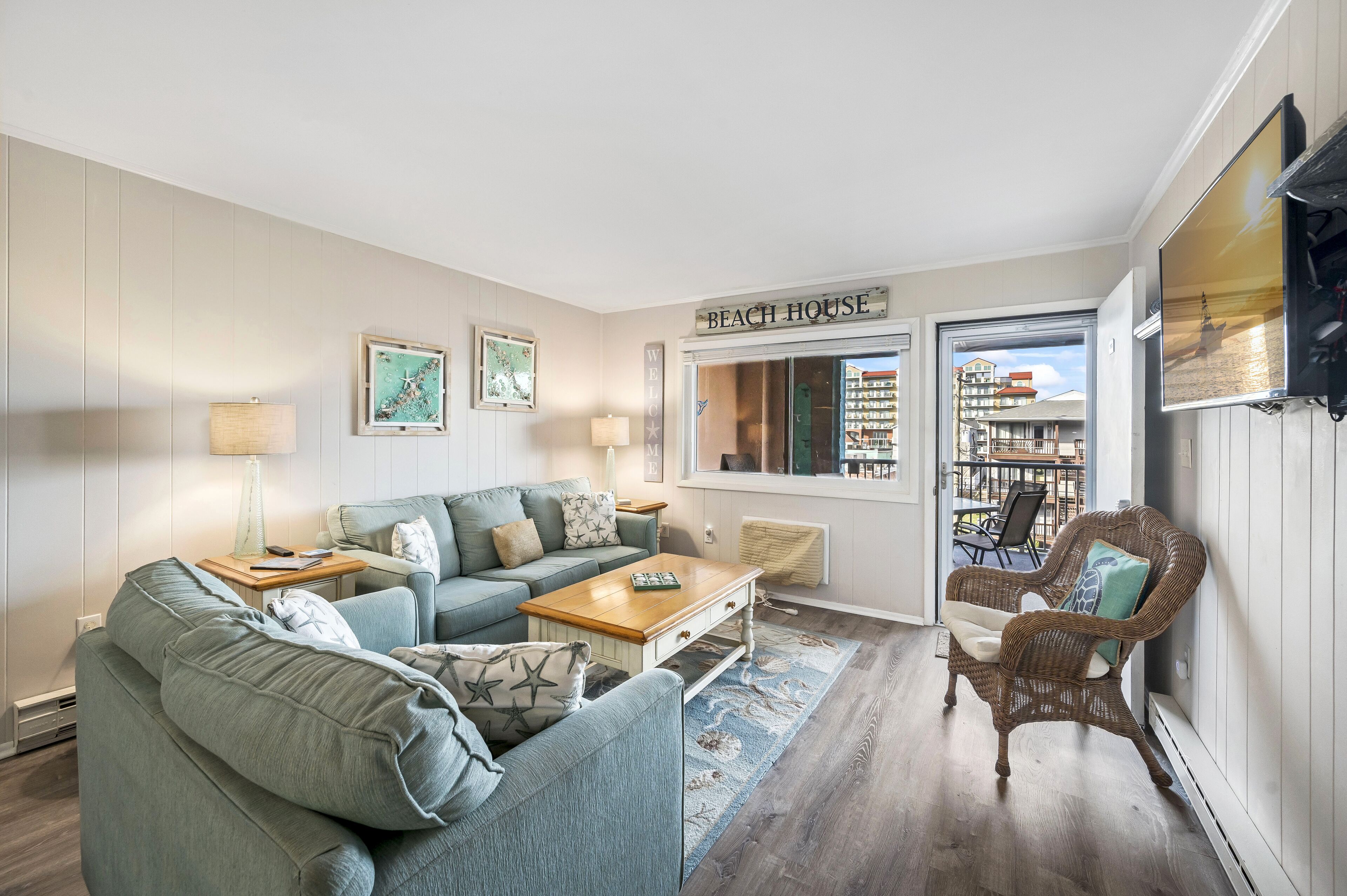 Severn One 305 in Peaceful Uptown OCMD!