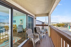 Property grounds - Silver Shores 303 - A Beautiful 2 Bedroom Condo Just Steps Away From the Beach! (Ocean City)