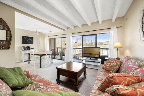 North OC Condo w/ Outdoor Pool by Seaside Vacations & Sales