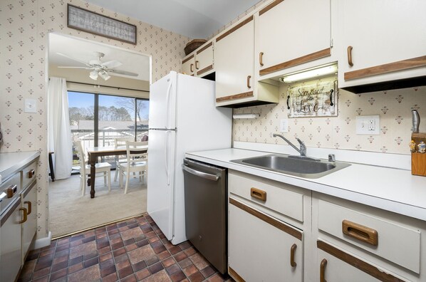 Fridge, microwave, oven, dishwasher