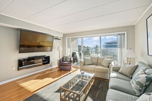 Triton's Trumpet C304 by Seaside Vacations & Sales
