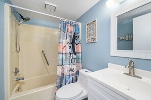 Towels - Yellow Bird 7 by Seaside Vacations & Sales (Ocean City)