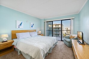 2 bedrooms, free WiFi, bed sheets - Summer Beach 305 in the Sought After Summer Beach Building! (Ocean City)