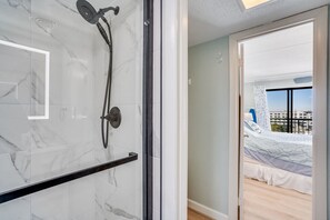 Towels - Summer Beach 501 by Seaside Vacations & Sales (Ocean City)