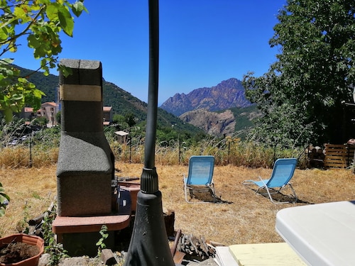 Authentique maison Corse en moyenne Montagne