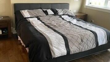 5 habitaciones, tabla de planchar con plancha y wifi gratis