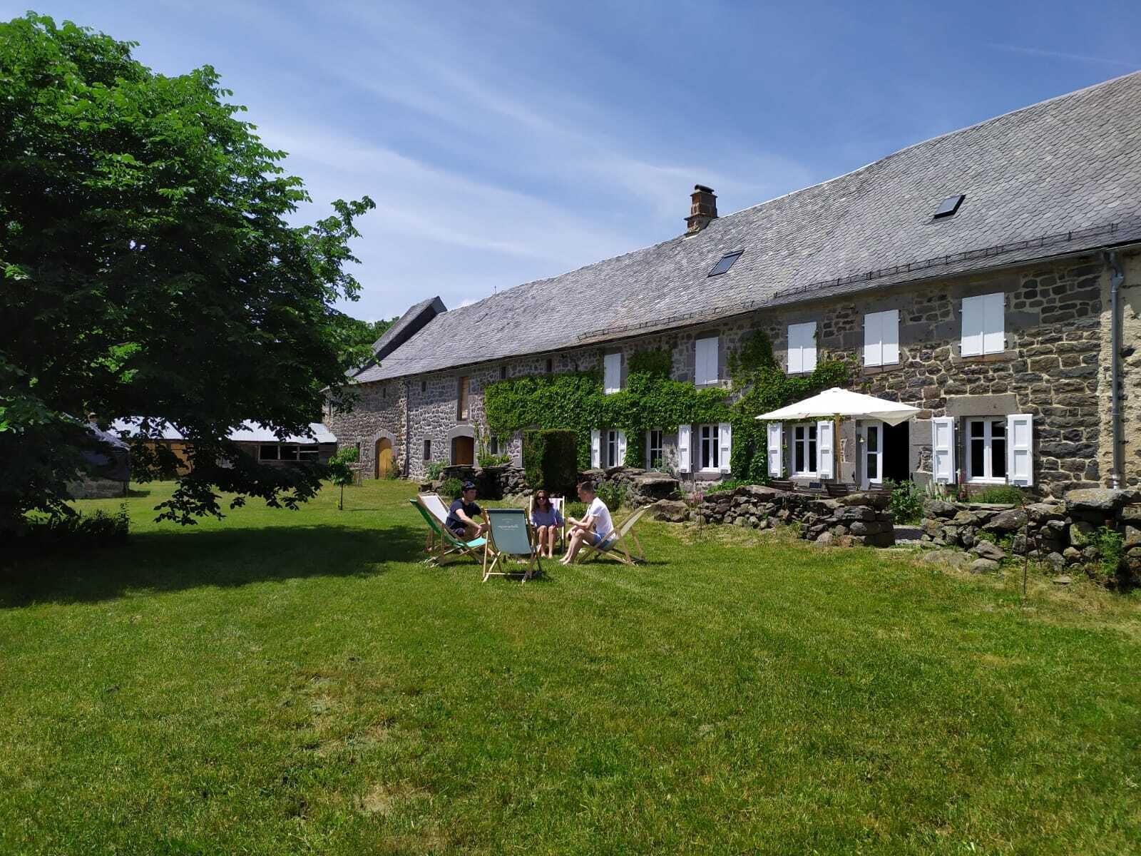 Grande Maison Familiale à Proximité de Sentiers de Randonnées