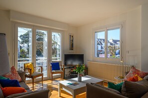 TV, DVD player - Villa Octave-Odette - 2 min de la plage Carnac-Plage (Carnac)