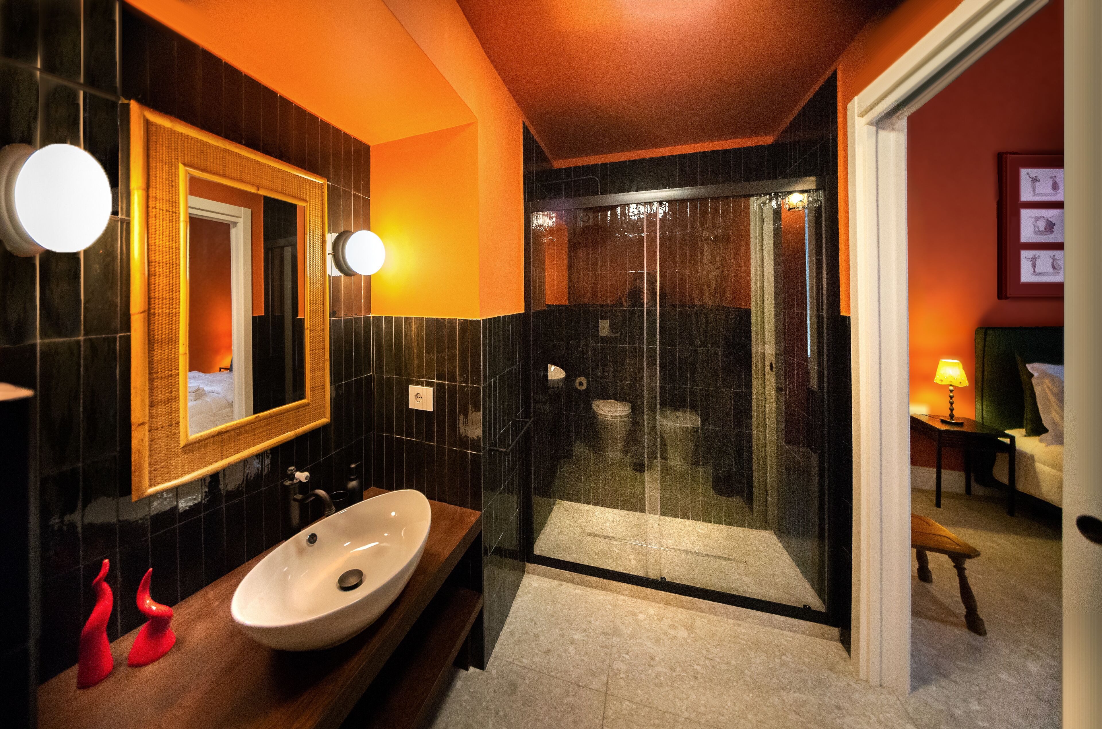 Superior Quadruple Room | Bathroom | Shower, rainfall showerhead, free toiletries, hair dryer