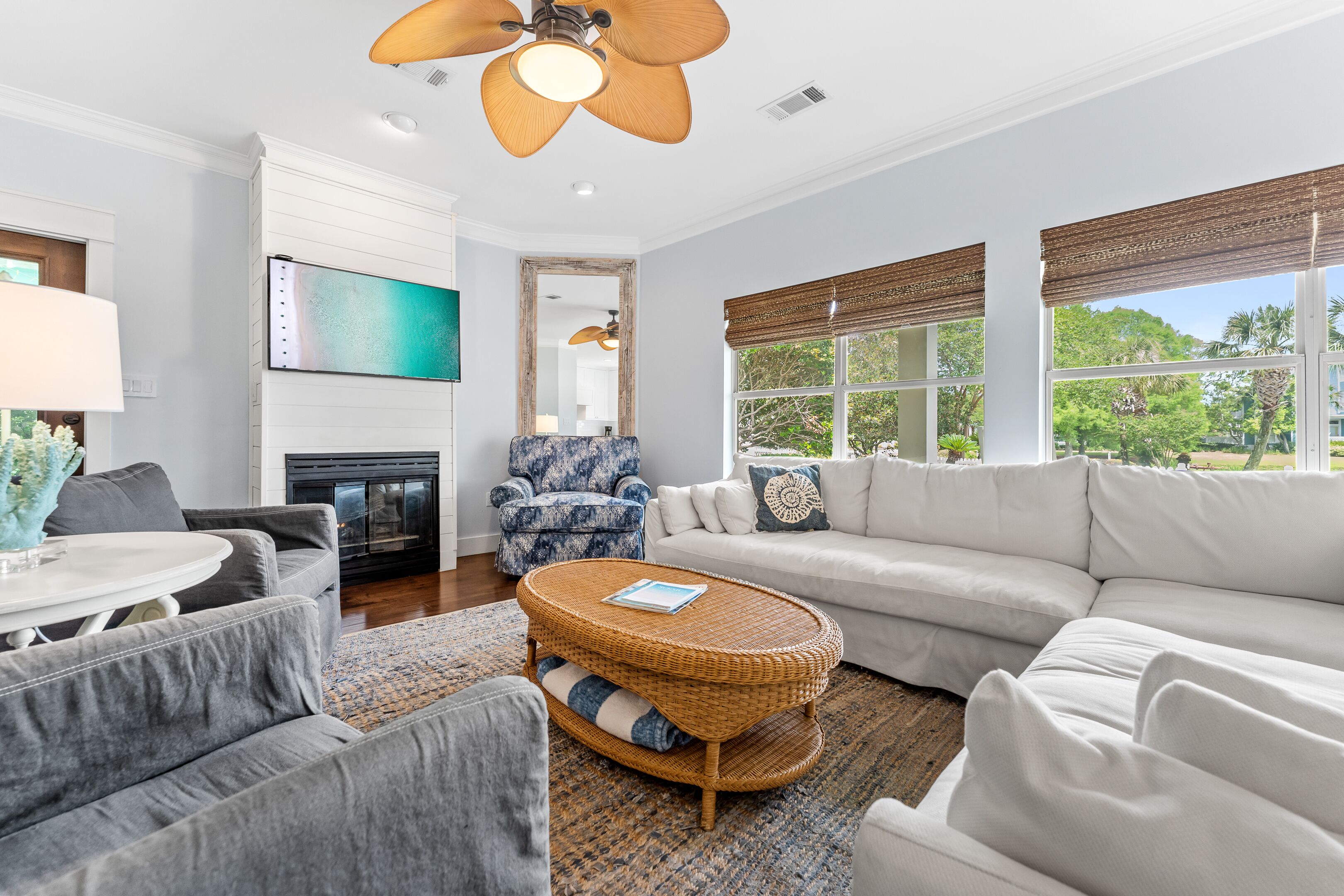 ONE OF A KIND! 3BR/3BA + Carriage House in Crystal Lake with 6 Seat Golf Cart