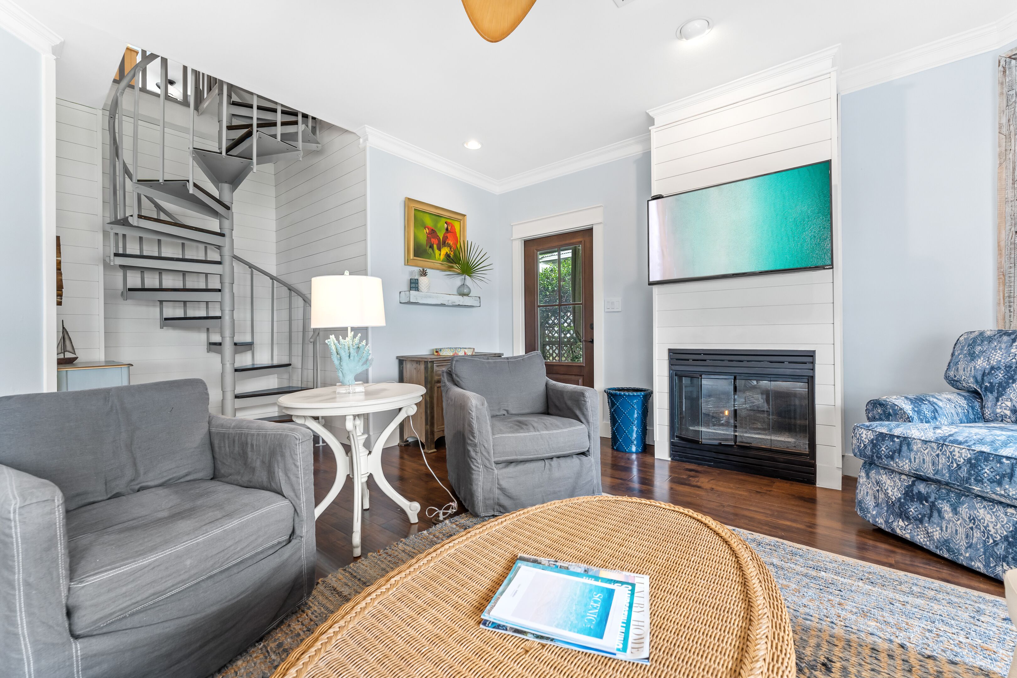 ONE OF A KIND! 3BR/3BA + Carriage House in Crystal Lake with 6 Seat Golf Cart