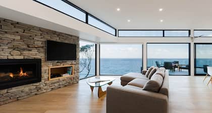 Sea Ranch - Couples retreat with ocean view bath or group getaway home