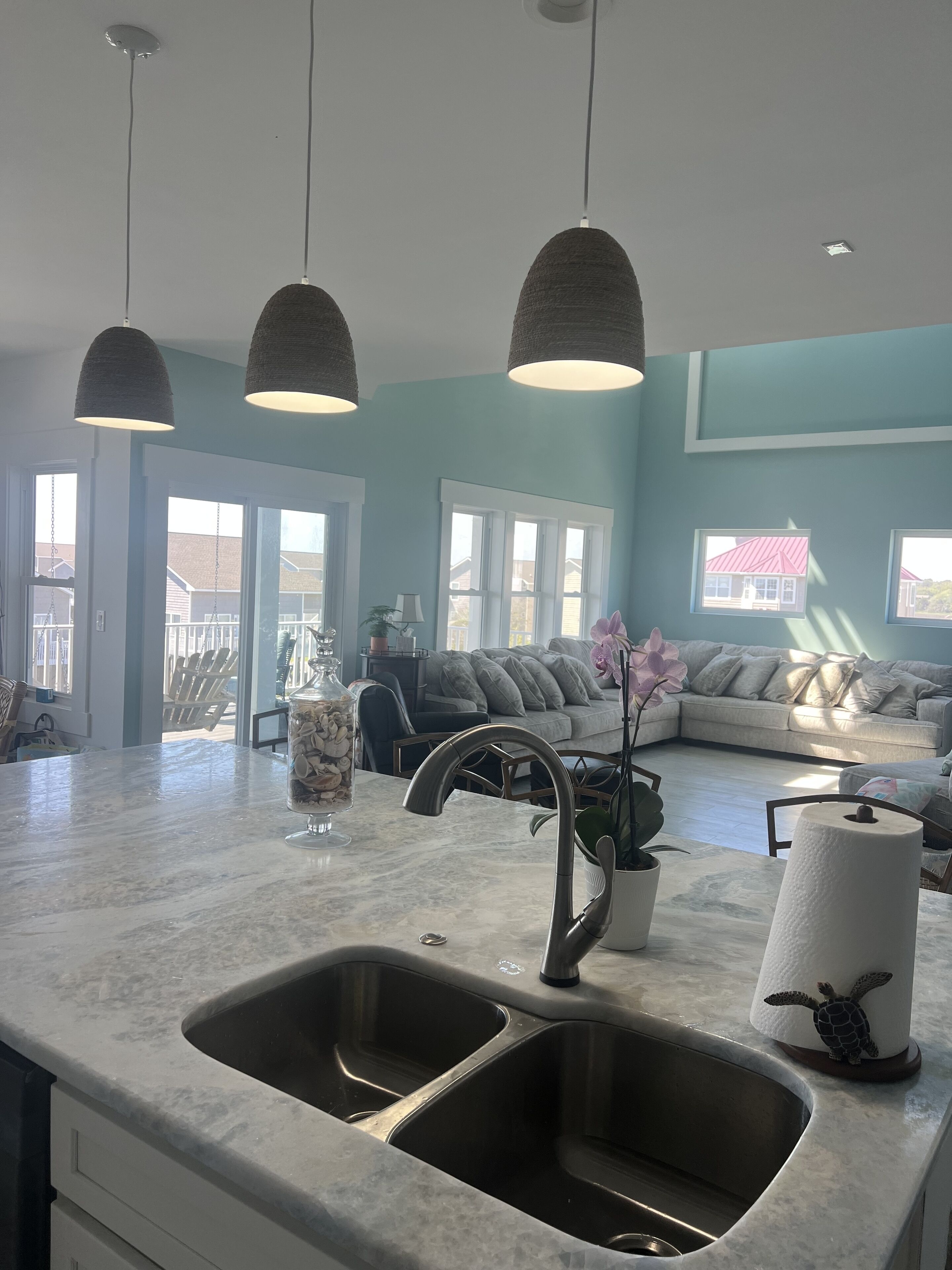 8 Bedrooms, 7F2H Baths, Lg saltwater Pool, Elevator, short walk to the beach.