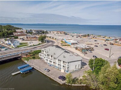 The Wasaga Beach House
wasagabeach77@gmail.com