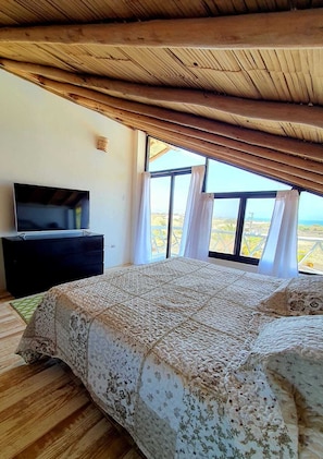 Premium Villa | Premium bedding, down comforters, pillowtop beds, individually decorated - Oasis de Vichayito (Los Organos)