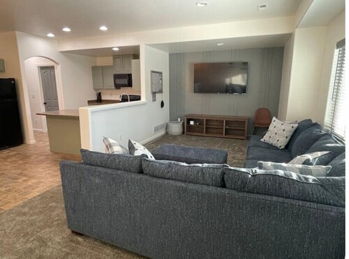 Spacious Townhome w/ Garage