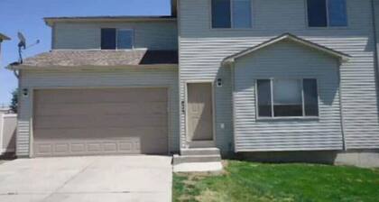 Spacious Townhome w/ Garage