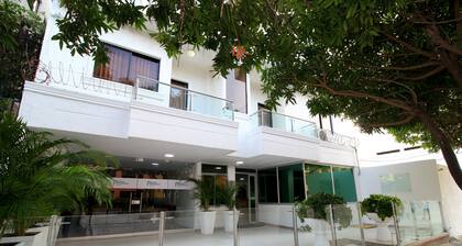 Hotel Rodadero Inn By GEH Suites