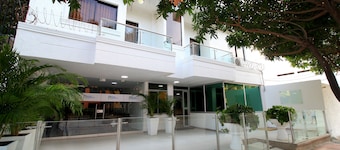 Hotel Rodadero Inn By GEH Suites