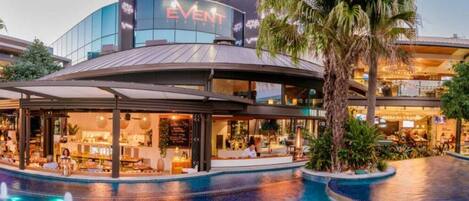 Bar (in der Unterkunft)