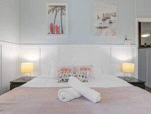 3 Schlafzimmer, Schreibtisch, Bügeleisen/Bügelbrett, kostenloses WLAN