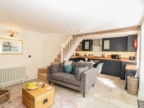 Cottage | Living area