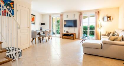 Beautiful and peaceful villa in a residence