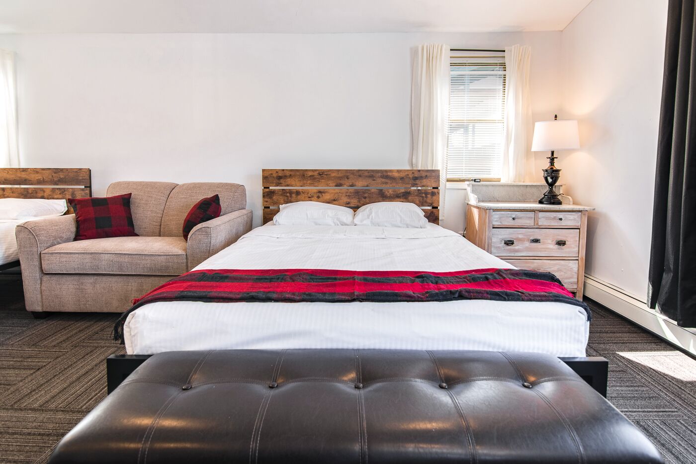 Room 10 Boutique Hotel, Balsam Lake WI