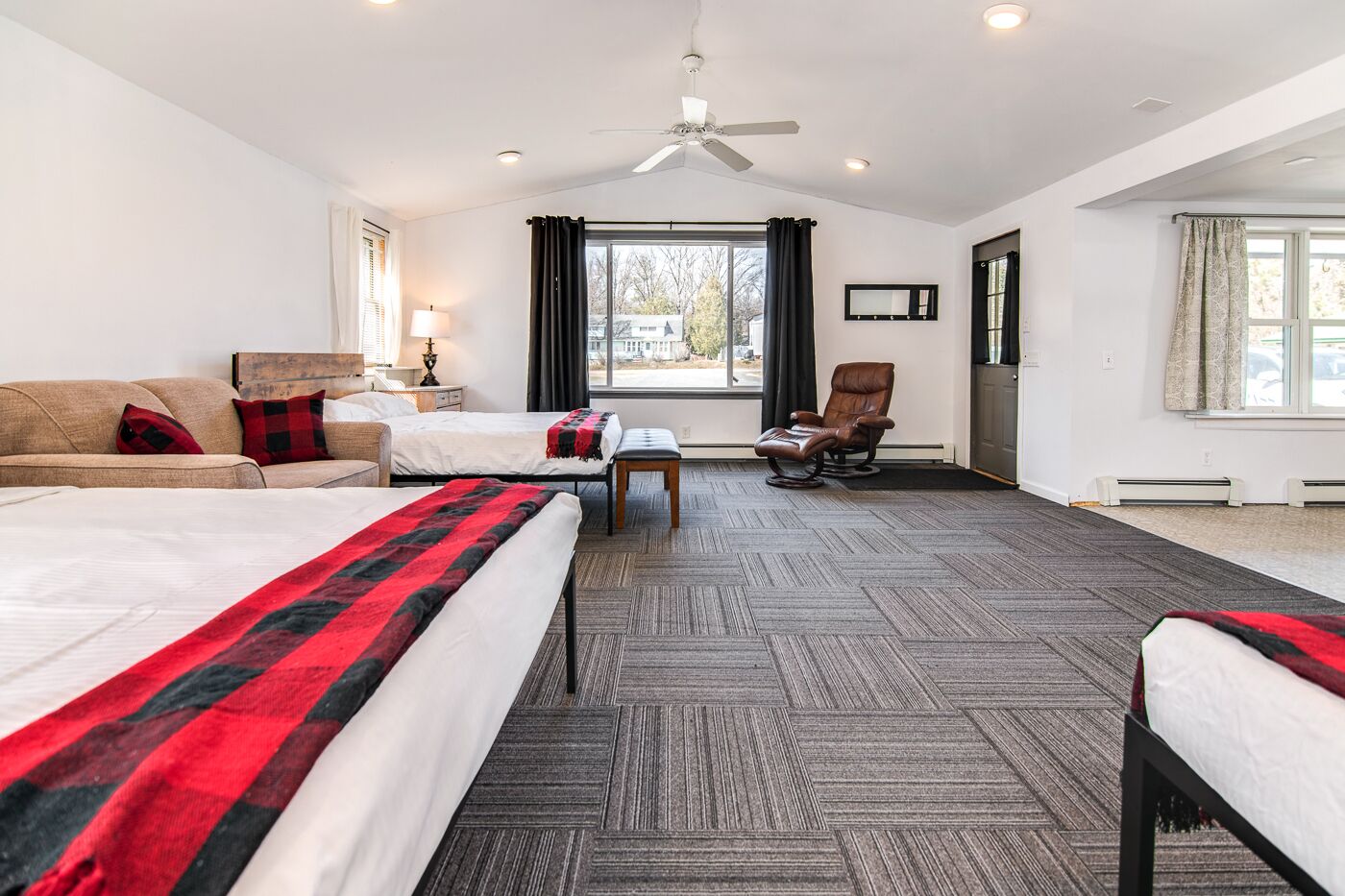 Room 10 Boutique Hotel, Balsam Lake WI