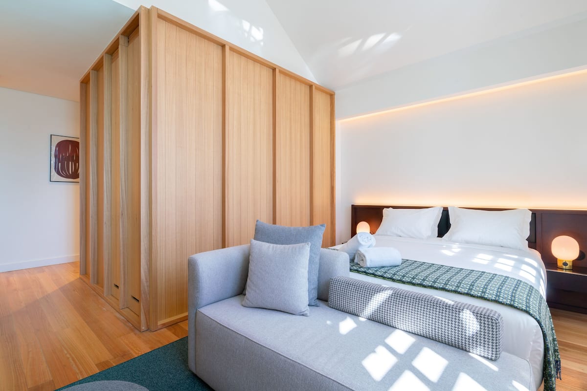 Deluxe Double Room, City View