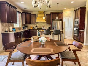 Dining - Executive Home | Golf Course Front (Fresno)