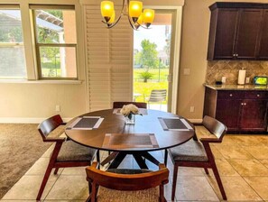 Dining - Executive Home | Golf Course Front (Fresno)