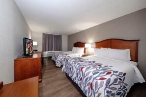 Room - Red Roof Inn & Suites Carrollton, Ga-west Georgia (Carrollton)