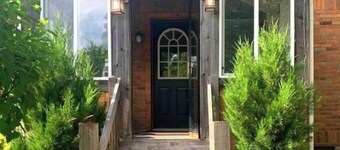 Loudon Crest Farm House
