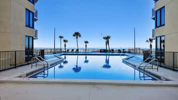 Una piscina climatizada