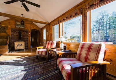 Quiet cabin near Mt Abram and Sunday River