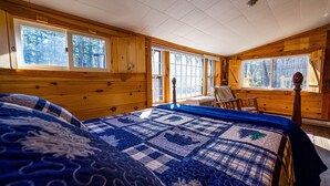 3 bedrooms, WiFi (free), bed sheets