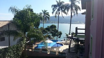 Alberca al aire libre