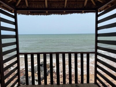 Empire Bay Beach Villa