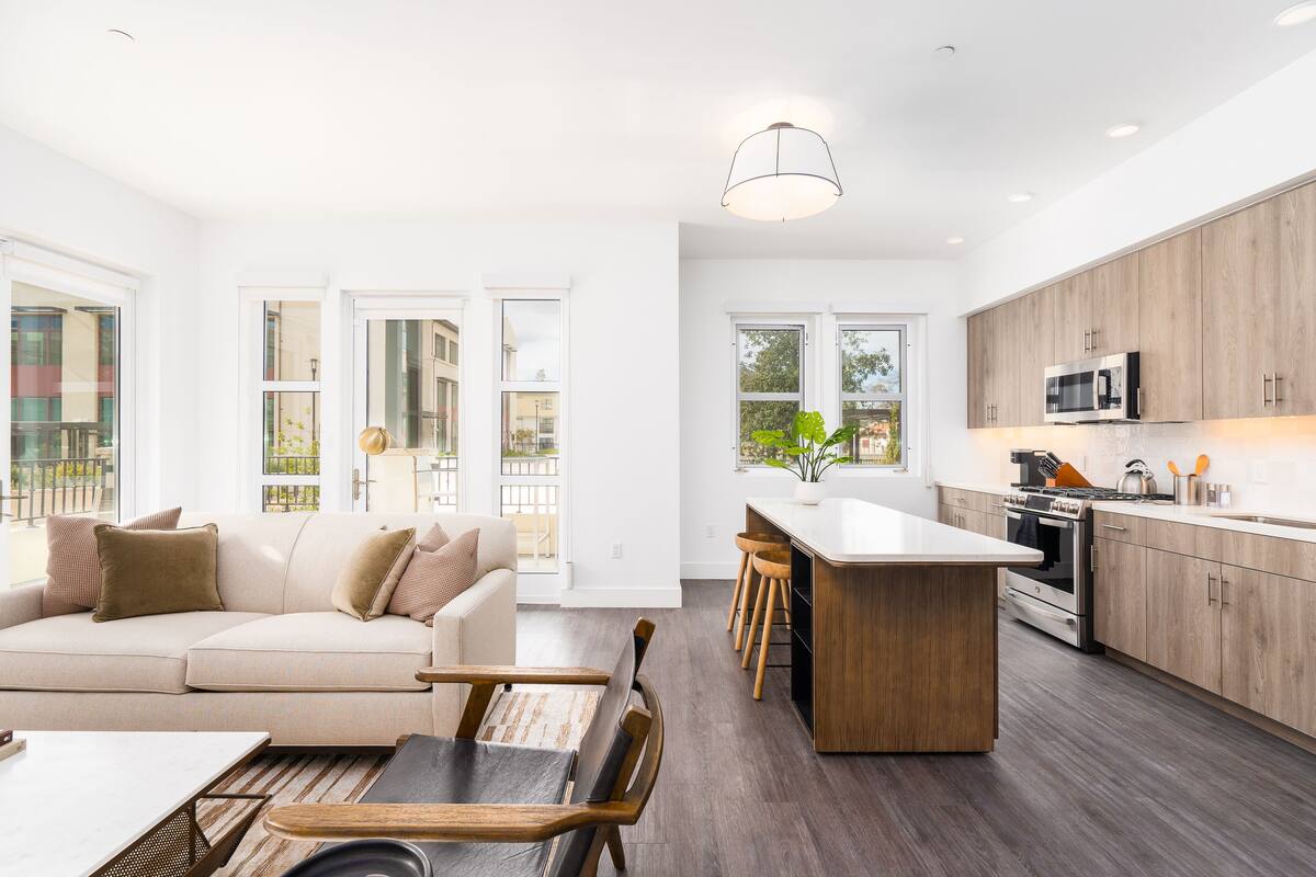 Premium Two Bedroom Apartment with Balcony (Self Check-in with Virtual Front Desk) | Living area