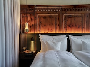 Hypo-allergenic bedding, free minibar, in-room safe, blackout curtains - A-ROSA Straubinger Grand Hotel Bad Gastein - Adults Only (Bad Gastein)
