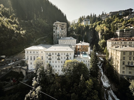 Fassade der Unterkunft. A-ROSA Straubinger Grand Hotel Bad Gastein - Adults Only