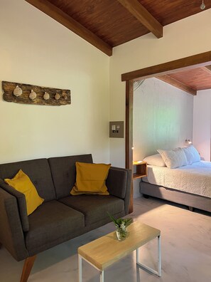 Smart TV - Feeling Trees Jungle Lodge-Casa Caracoles walking distance to the beach (Cabuya)