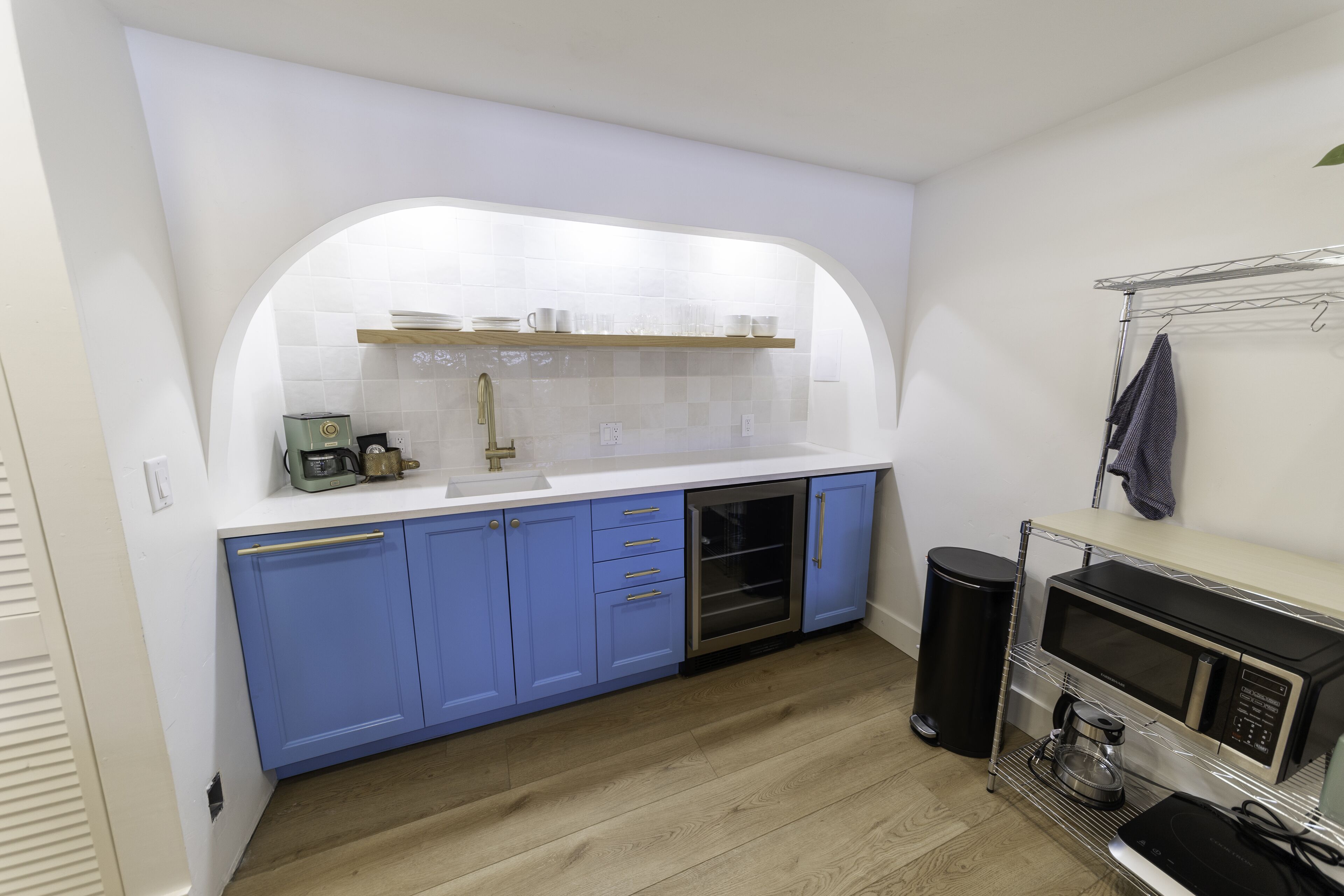 New Apres Studio with private entrance and wet bar