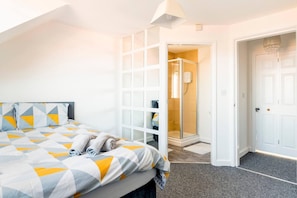 Casa | 3 habitaciones, tabla de planchar con plancha y wifi gratis