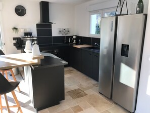 Kühlschrank, Ofen, Herdplatte, Geschirrspüler