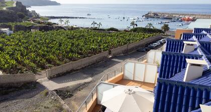 Beautiful duplex seafront in Playa San Juan with awesome views !!!