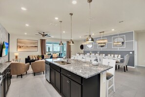 Interior - Spacious 10Bed Pool Home with Game Room-4265LA (Davenport)